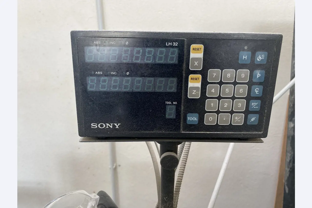 Metalworking machines, industrial robots and vehicles-3