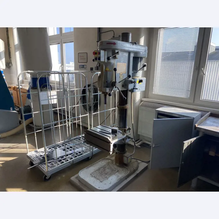 Metalworking machines, industrial robots and vehicles-1