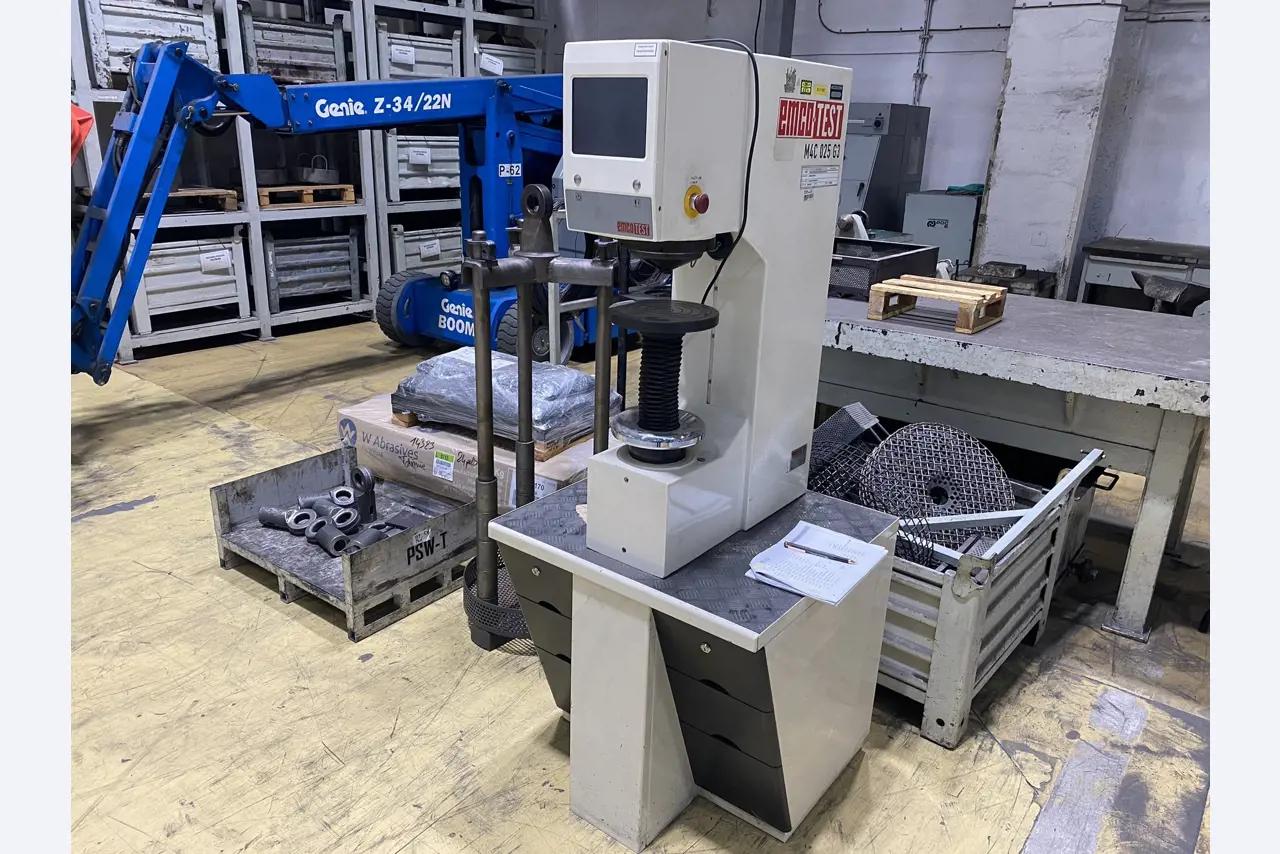 Metalworking machines, industrial robots and vehicles-1