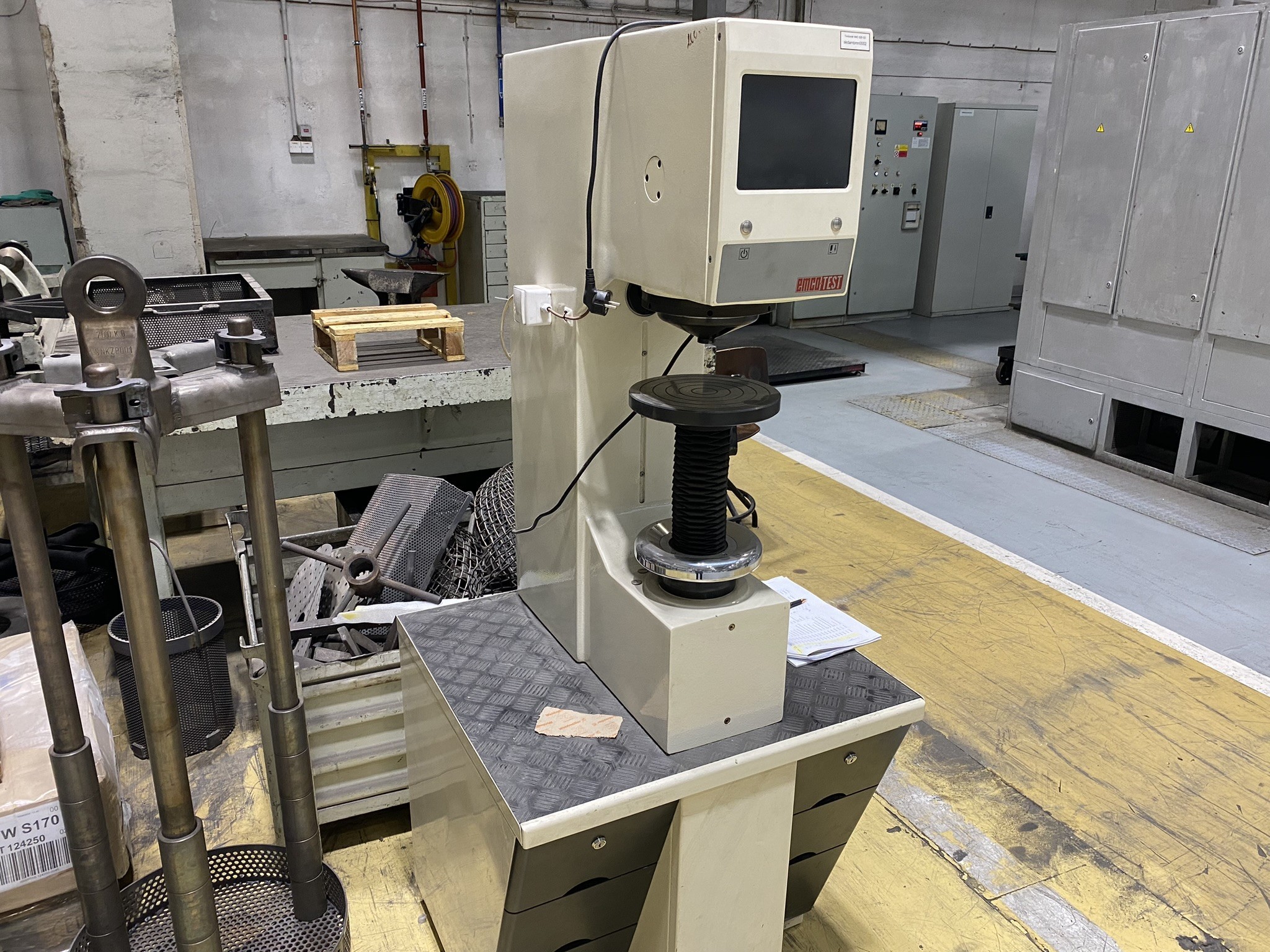 Metalworking machines, industrial robots and vehicles-2