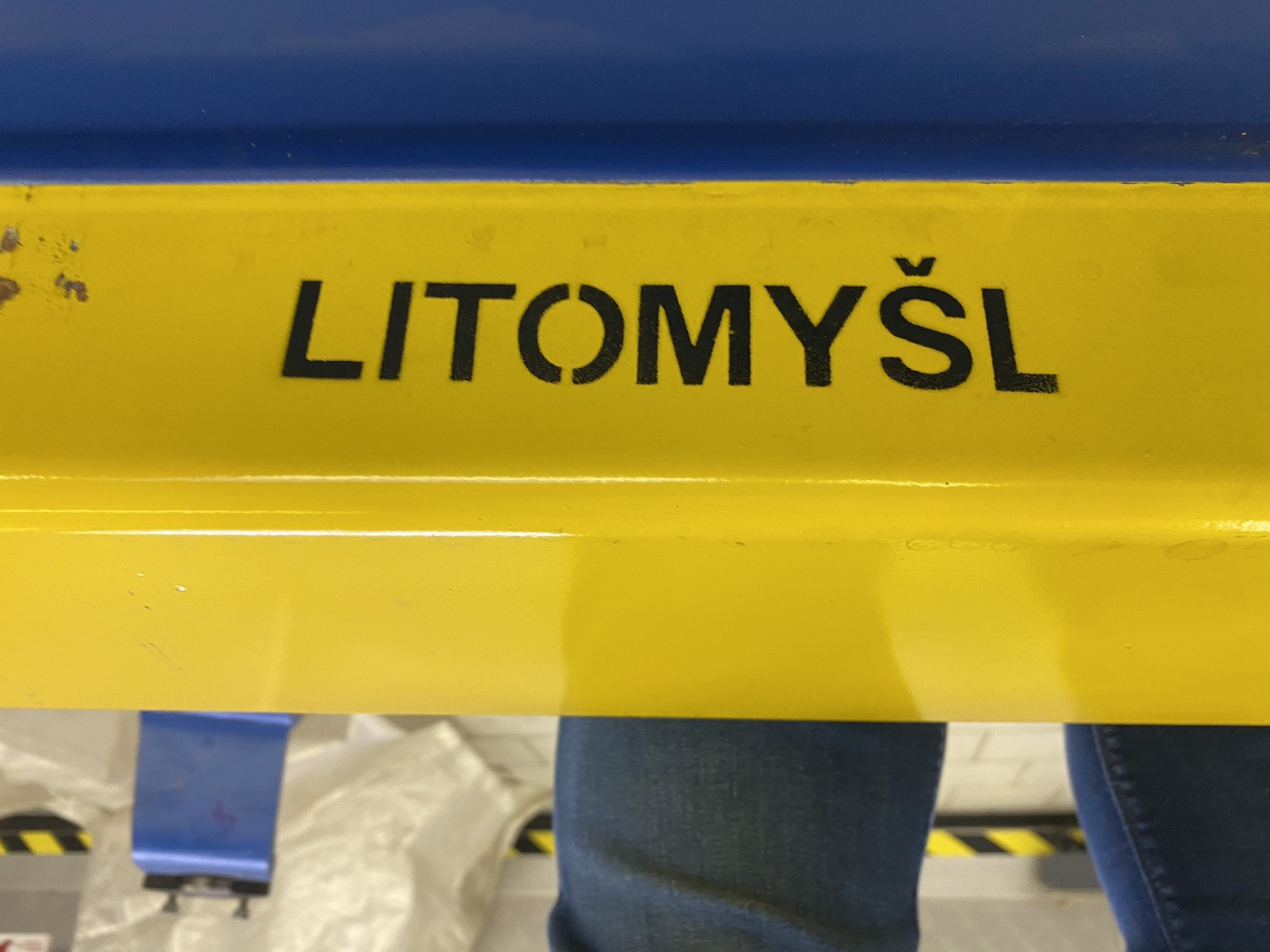 Metalworking machines, industrial robots and vehicles-4