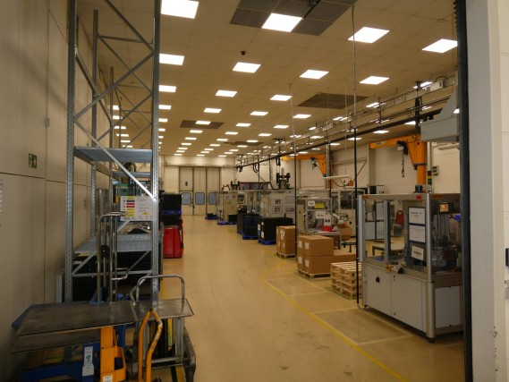 Stanz- und Spritzgussanlagen eines Stanzbetriebes-10