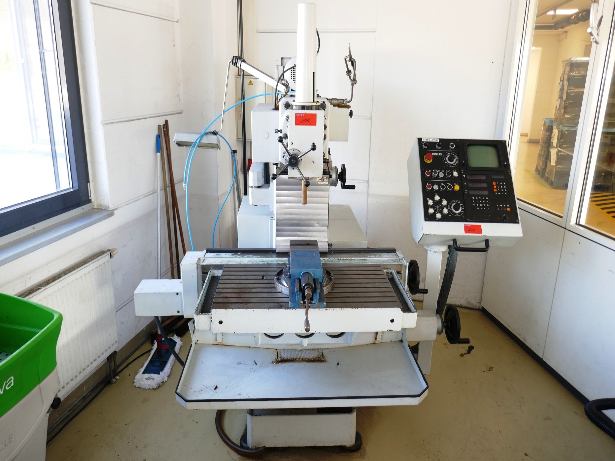 Plastic injection molding, punching machines and peripherals-1