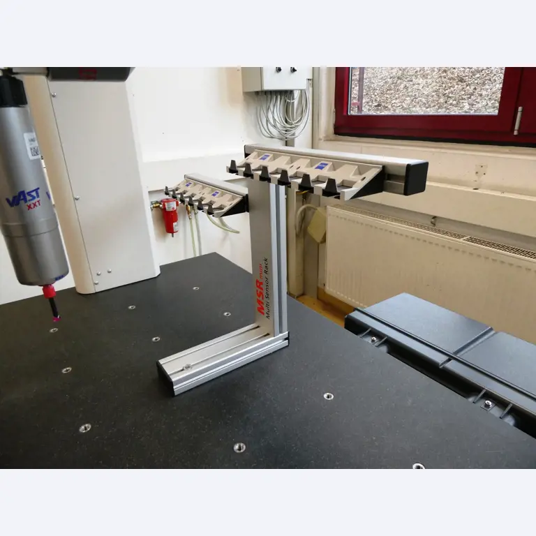 Plastic spuitgietmachines, ponsmachines en randapparatuur-2