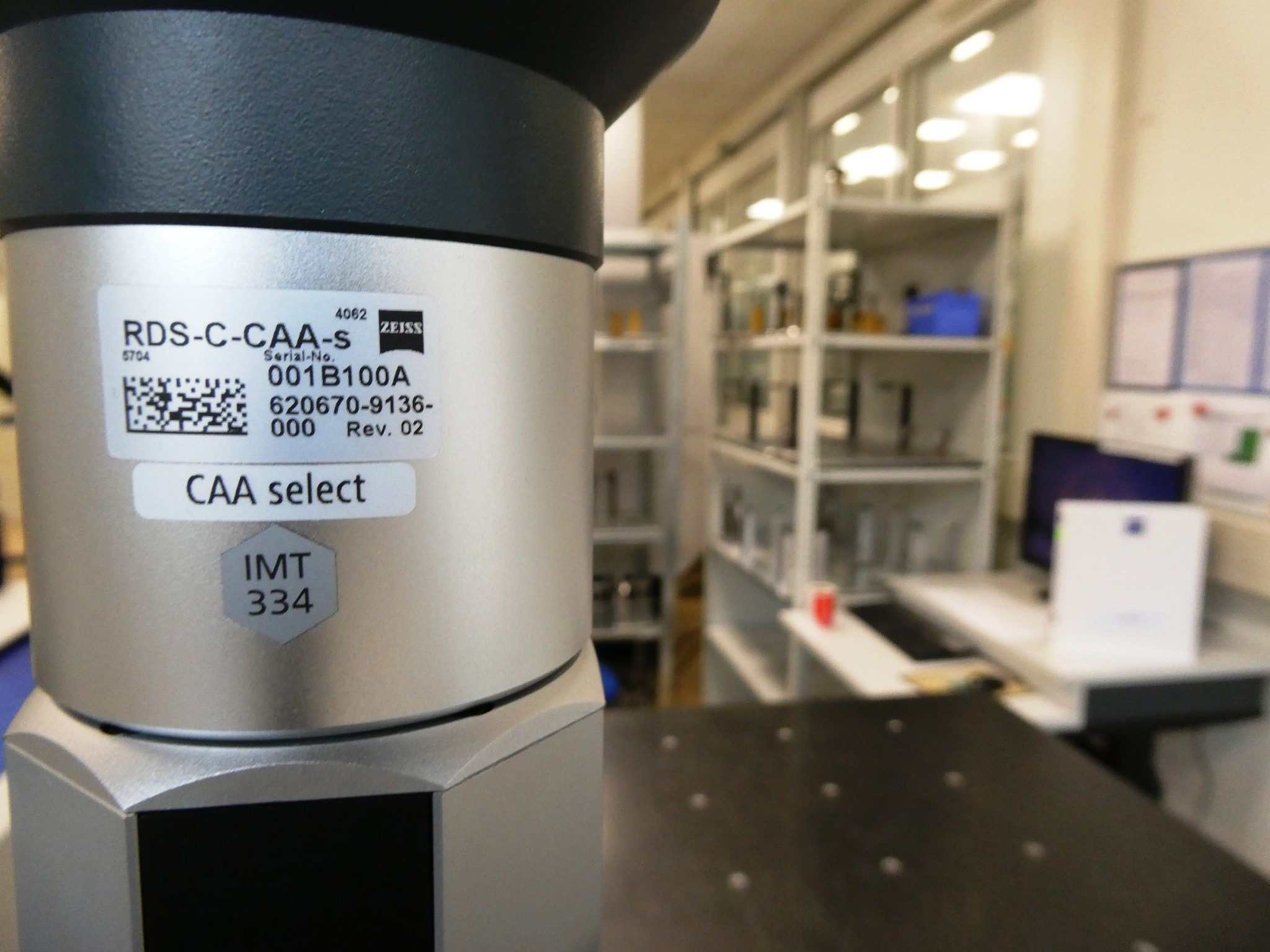 Plastic injection molding, punching machines and peripherals-3