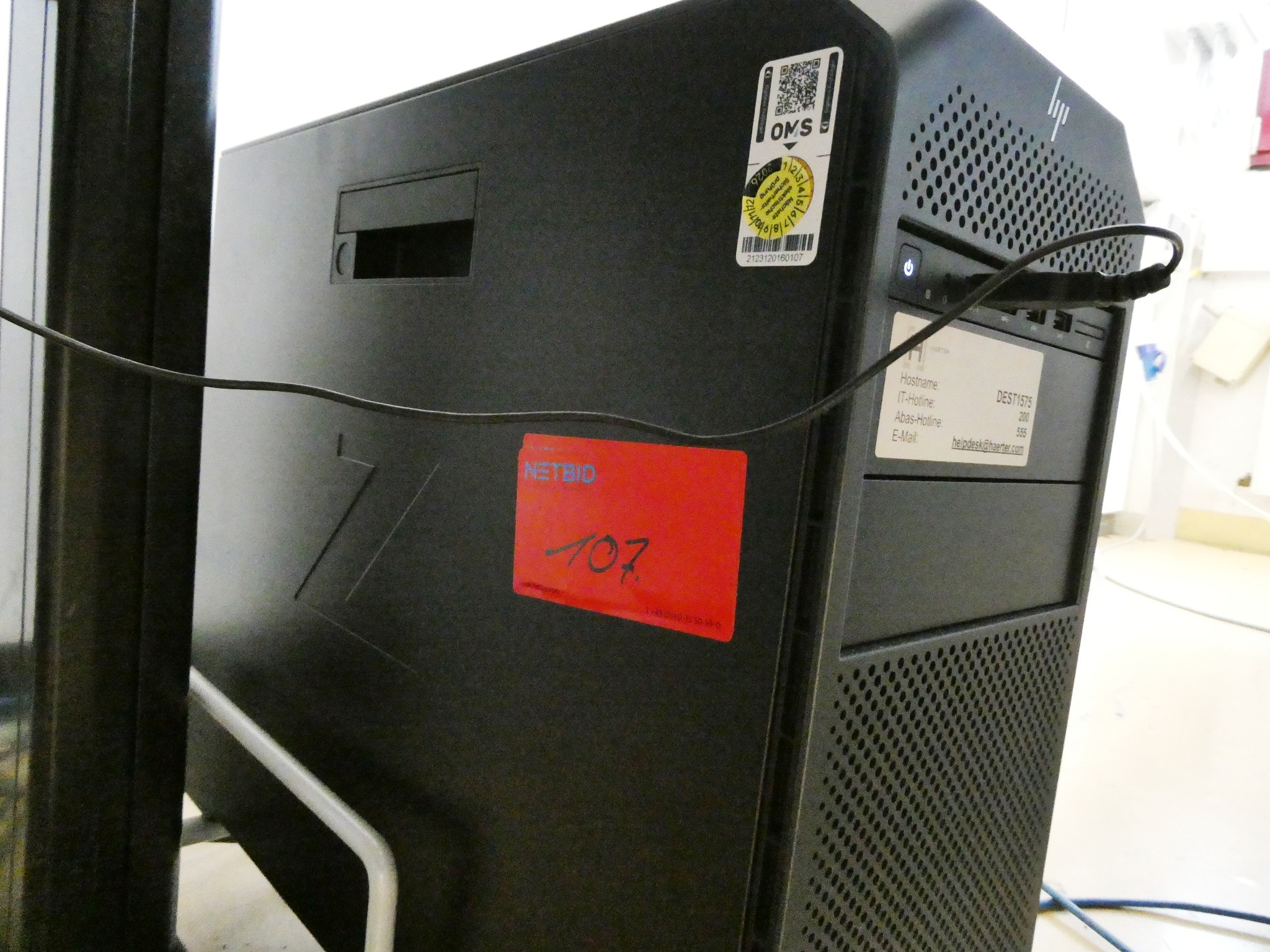 Plastic injection molding, punching machines and peripherals-4