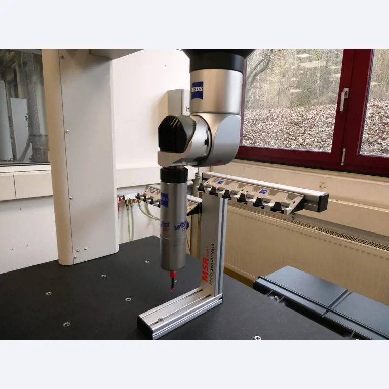 Plastic spuitgietmachines, ponsmachines en randapparatuur-7