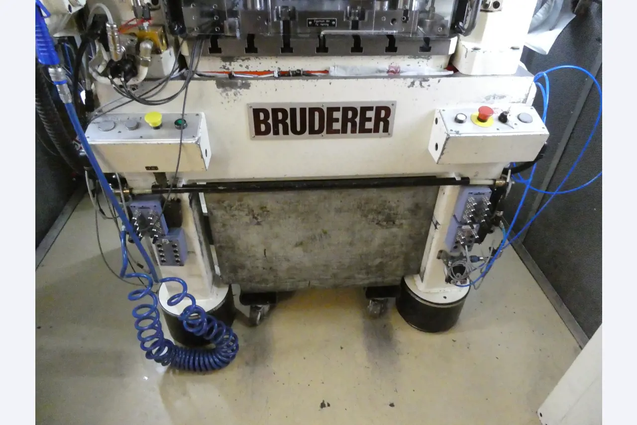 2 Online auctions of tools, punching machines and peripherals-10