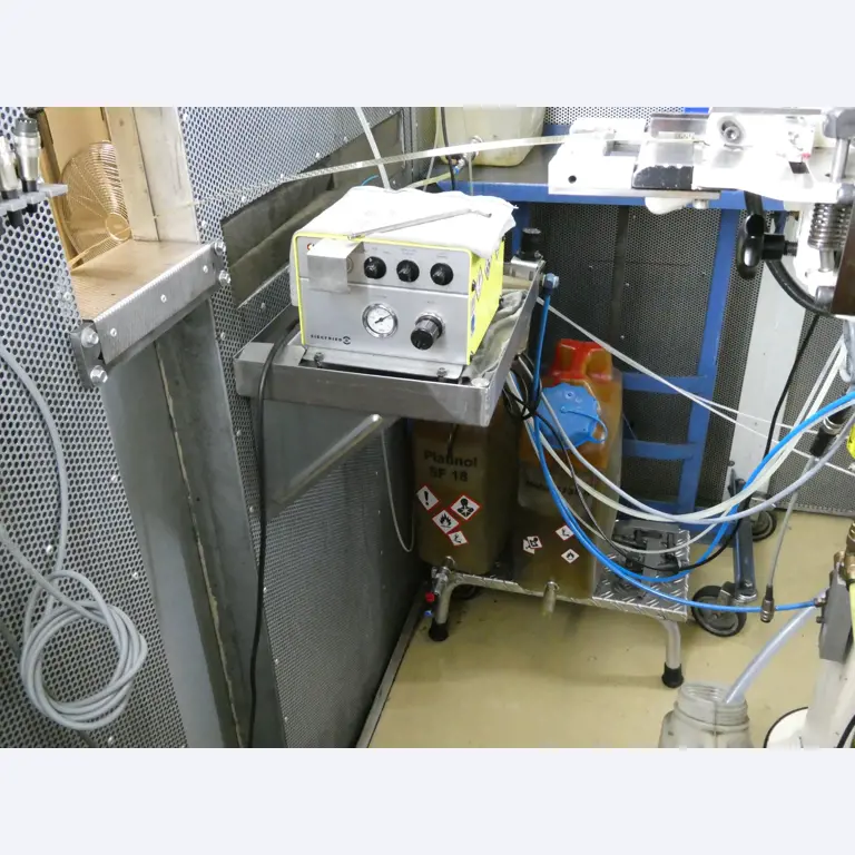 2 Online auctions of tools, punching machines and peripherals-12