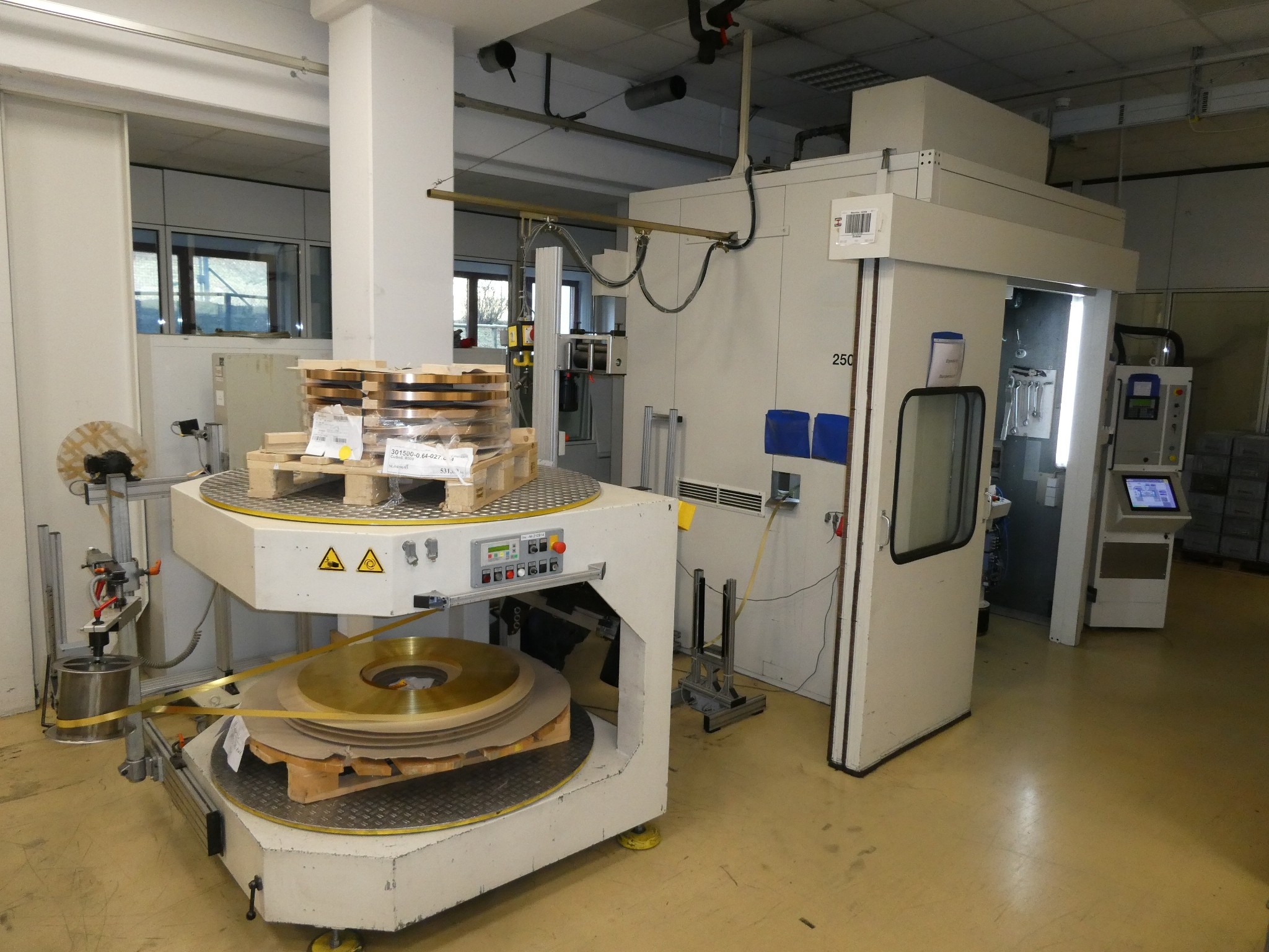 2 spletni dražbi orodja, izsekovalnih strojev in perifernih naprav-1