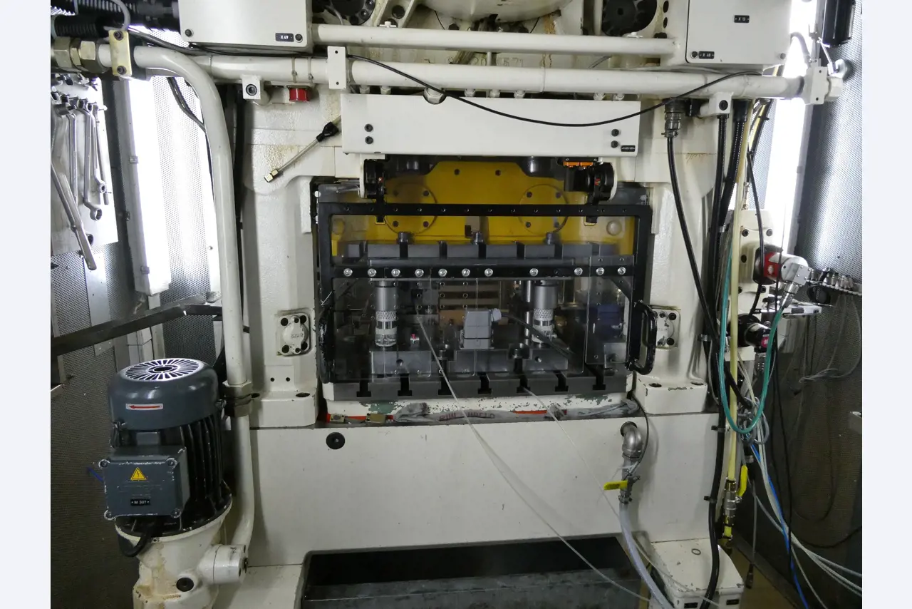 2 Online auctions of tools, punching machines and peripherals-22