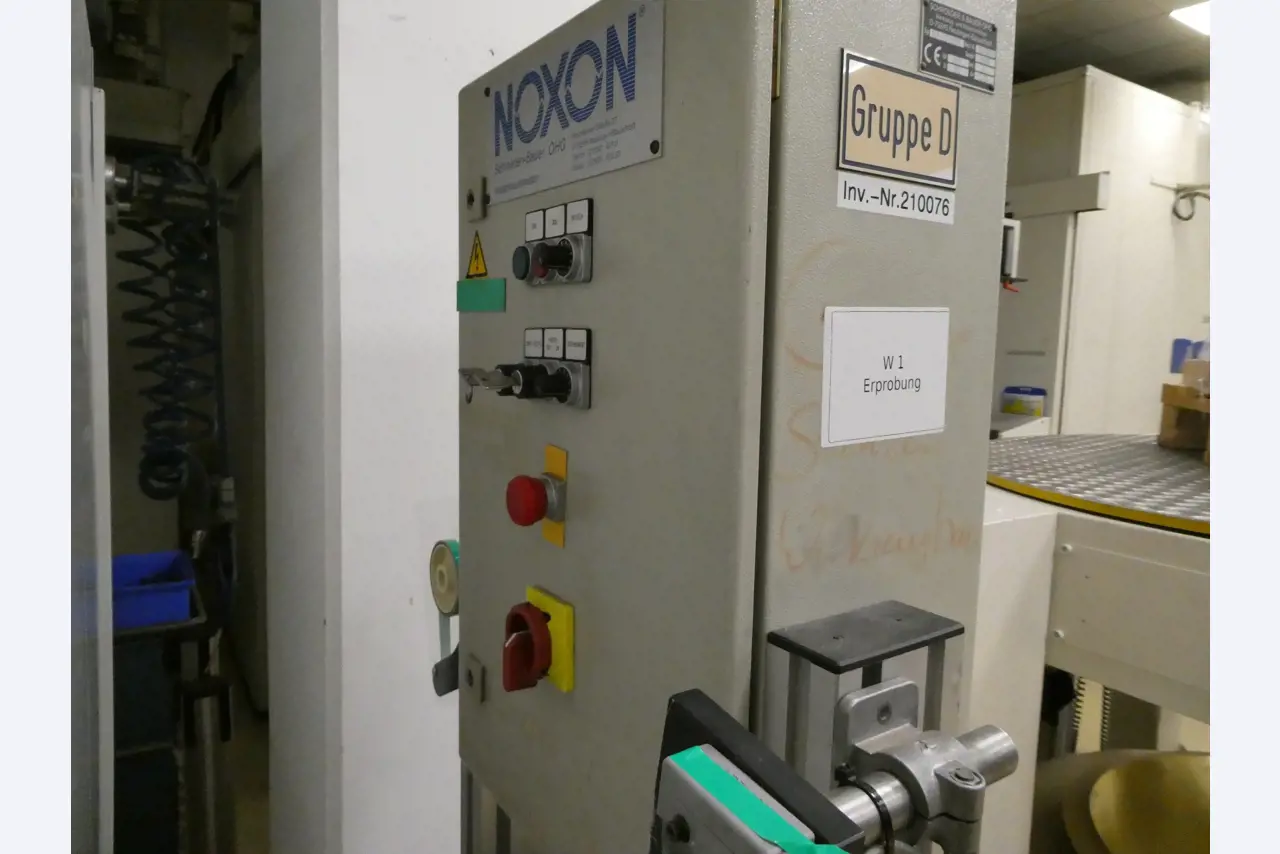 2 Online auctions of tools, punching machines and peripherals-33