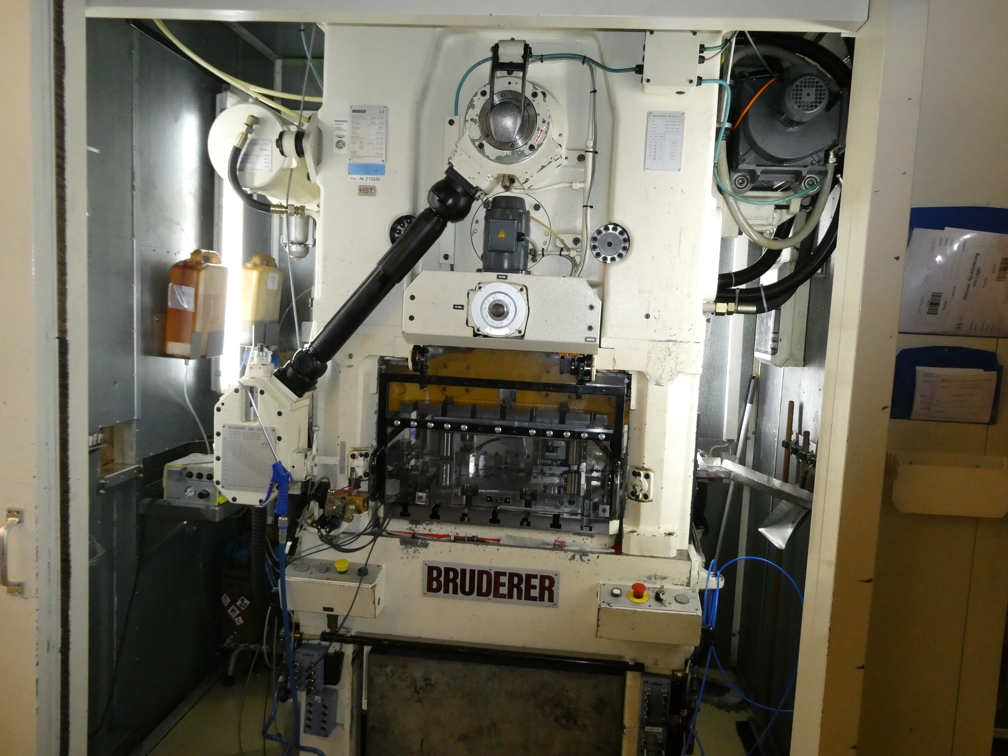 2 spletni dražbi orodja, izsekovalnih strojev in perifernih naprav-4