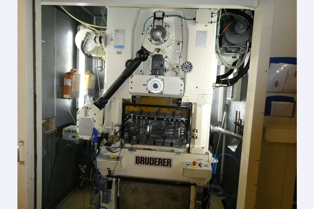 2 Online auctions of tools, punching machines and peripherals-4