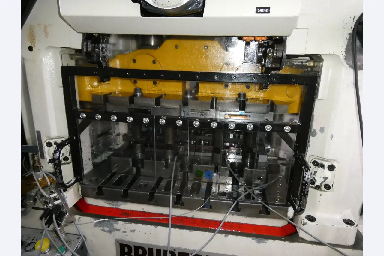 2 Online auctions of tools, punching machines and peripherals-20