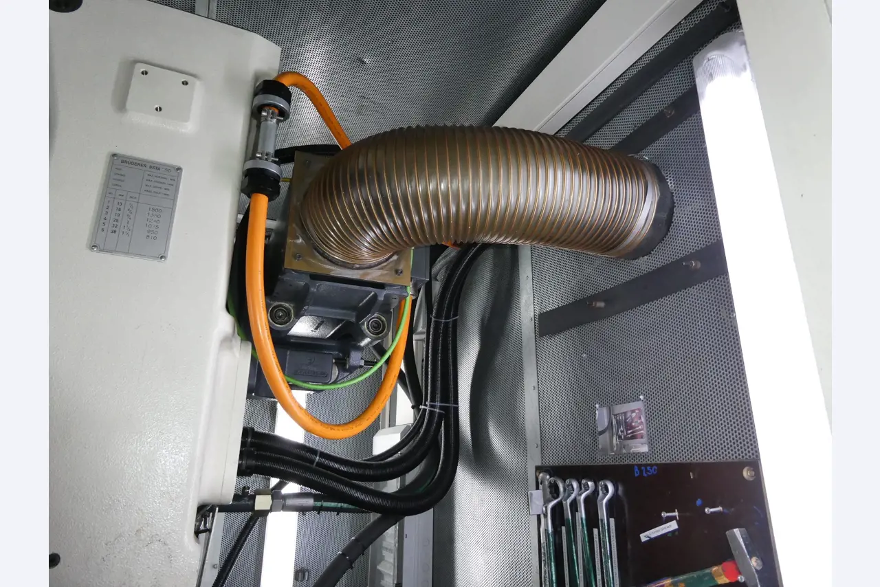 2 Online auctions of tools, punching machines and peripherals-22