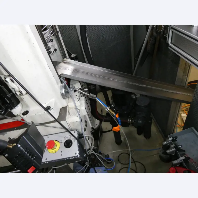 2 Online auctions of tools, punching machines and peripherals-23