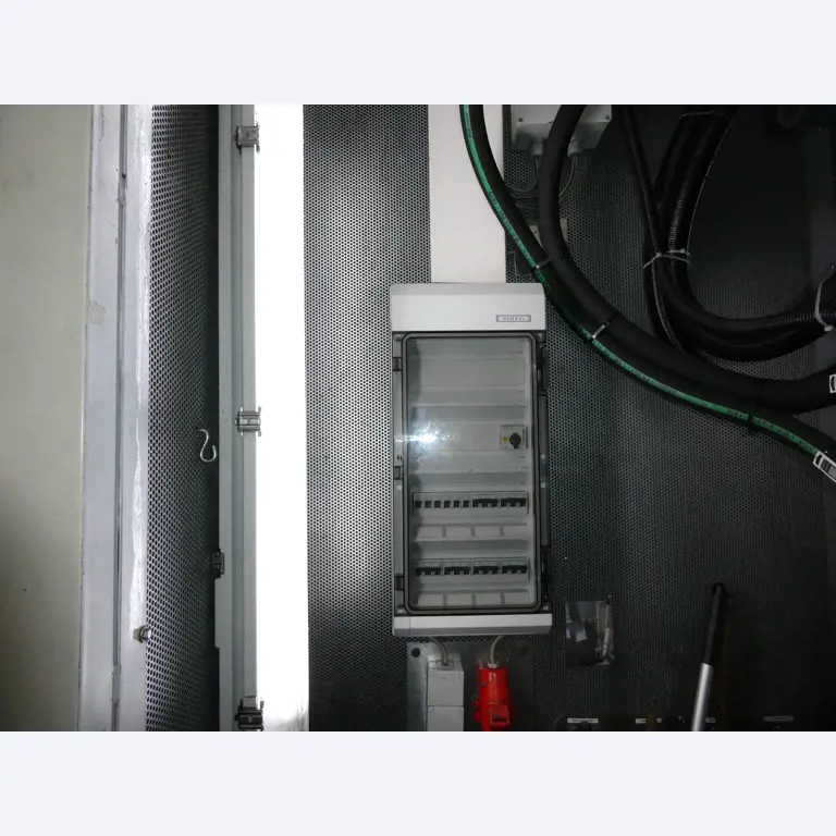 2 Online auctions of tools, punching machines and peripherals-27