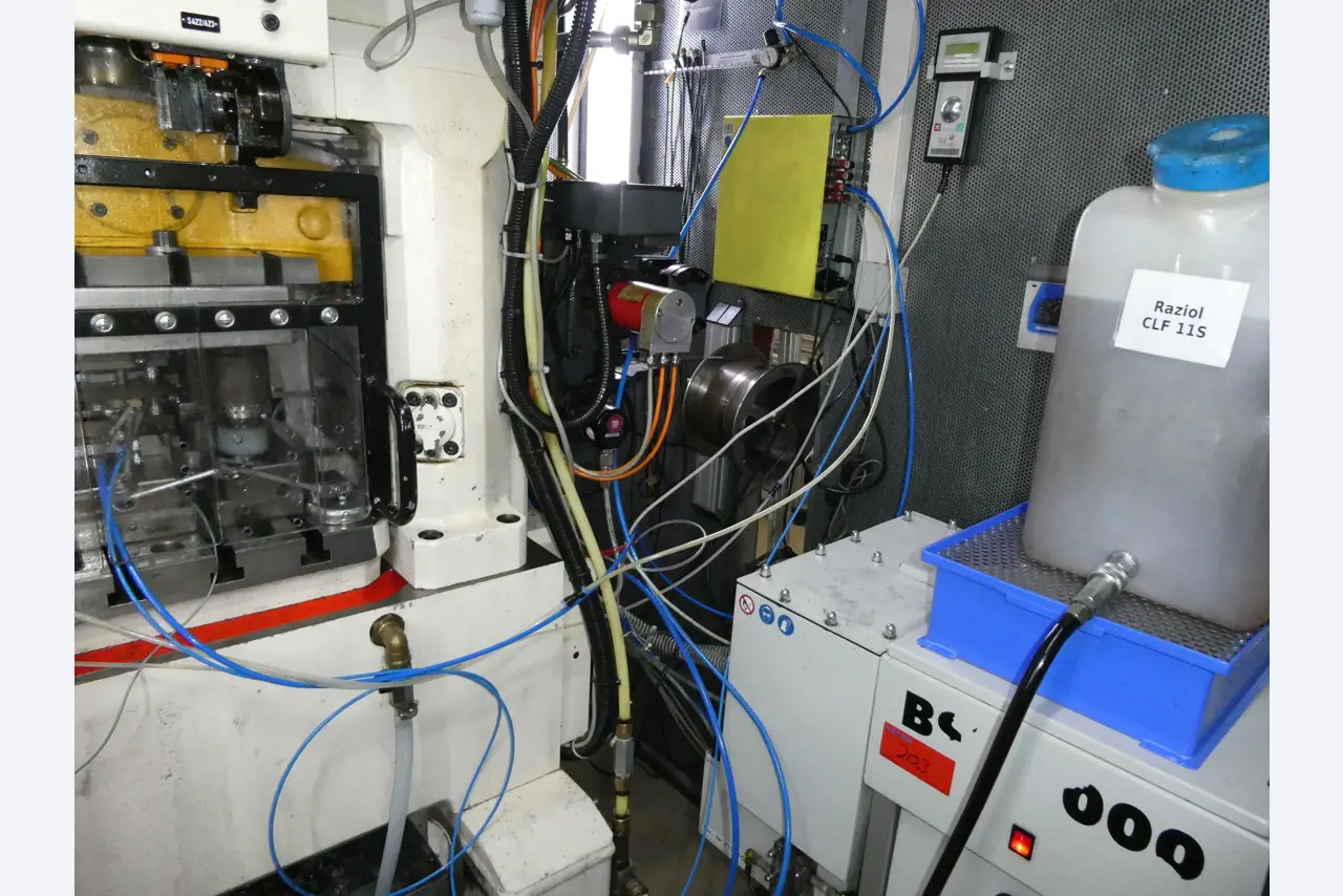 2 Online auctions of tools, punching machines and peripherals-31