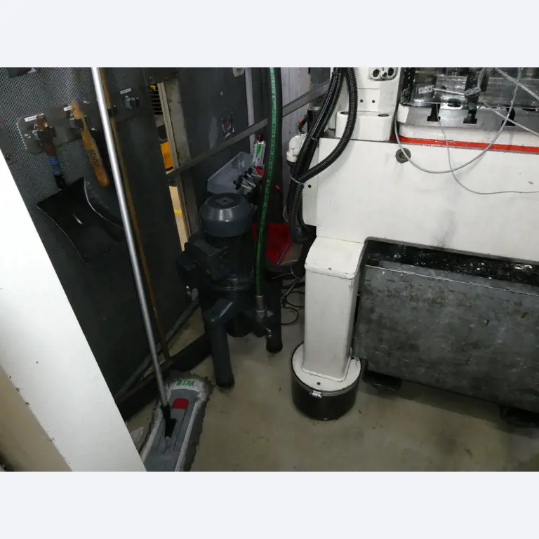 2 Online auctions of tools, punching machines and peripherals-32