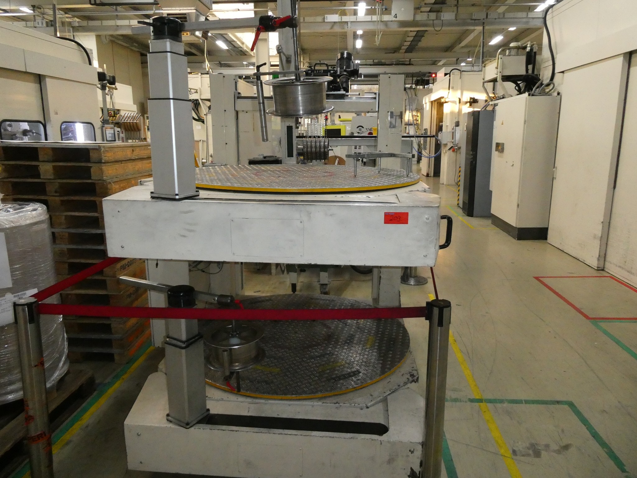 2 spletni dražbi orodja, izsekovalnih strojev in perifernih naprav-34