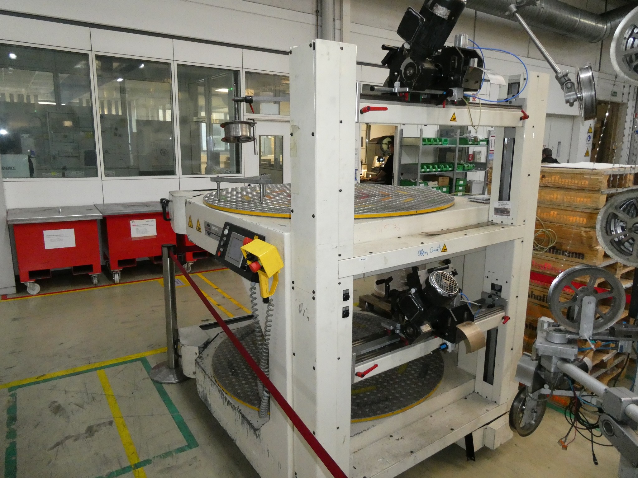 2 spletni dražbi orodja, izsekovalnih strojev in perifernih naprav-36