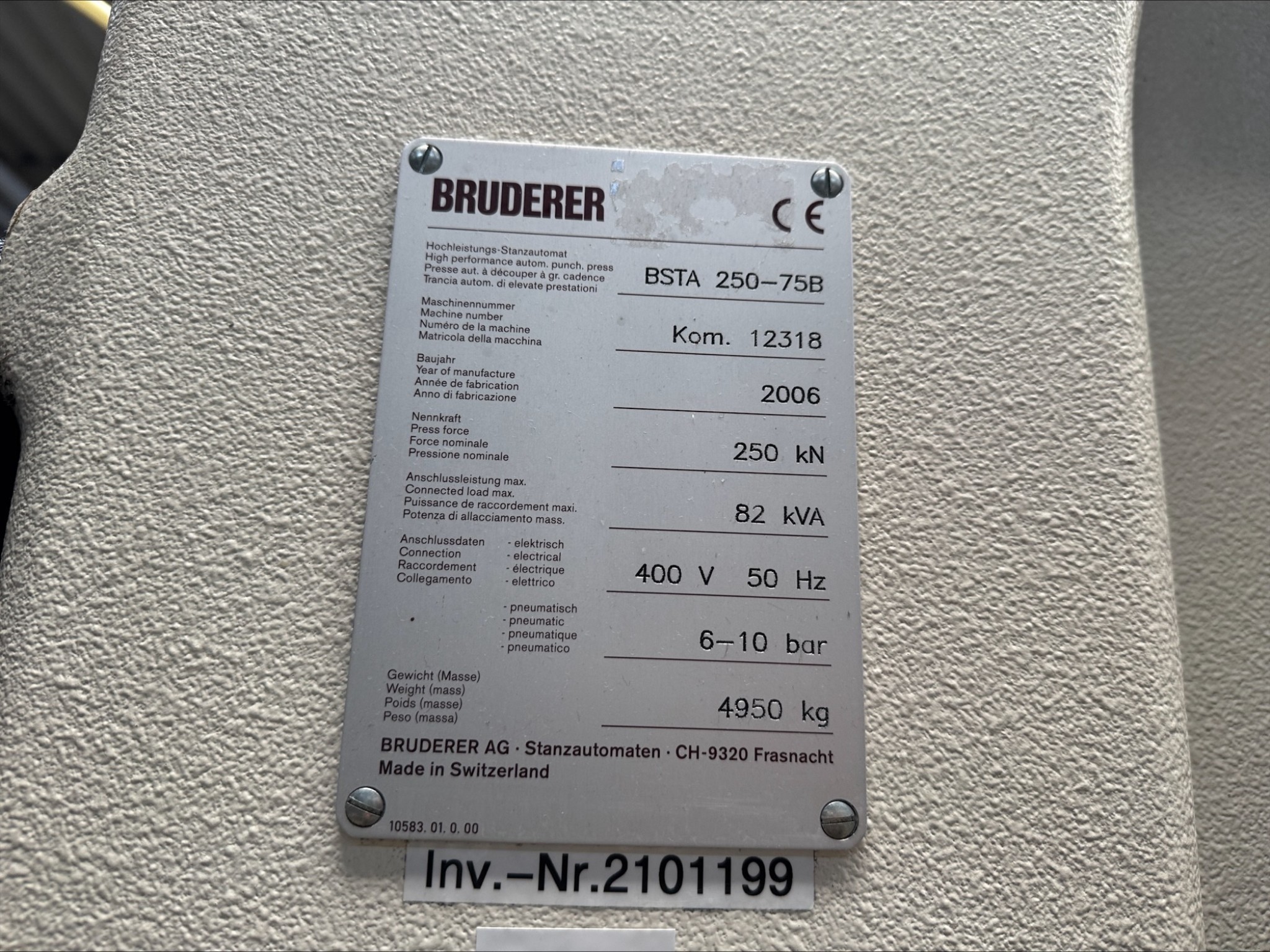 2 spletni dražbi orodja, izsekovalnih strojev in perifernih naprav-39