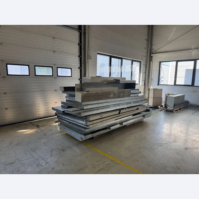 2 Online auctions of tools, punching machines and peripherals-43