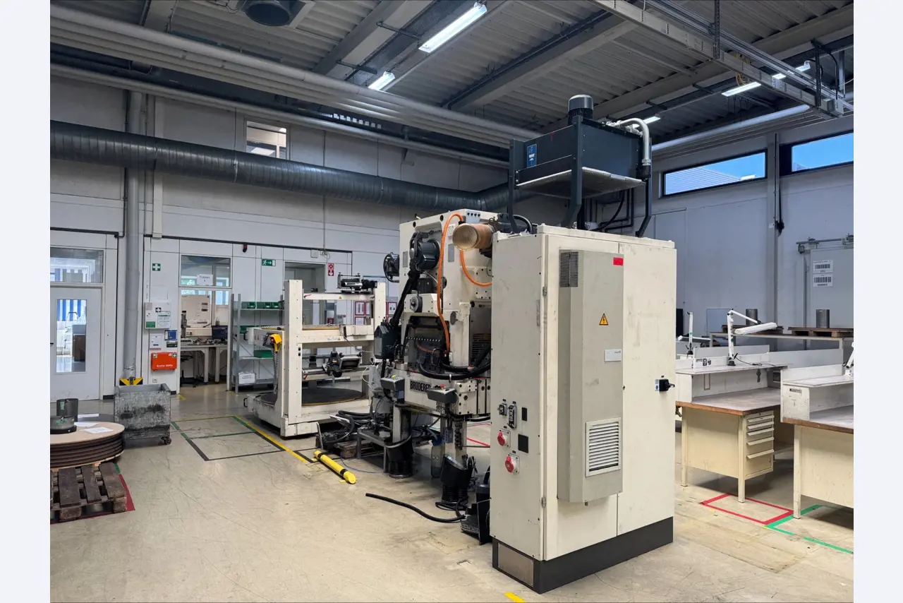 2 Online auctions of tools, punching machines and peripherals-49