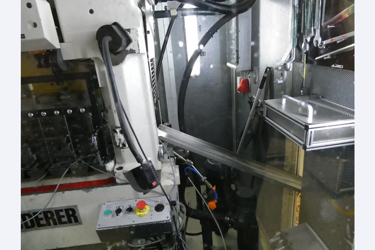 2 Online auctions of tools, punching machines and peripherals-8