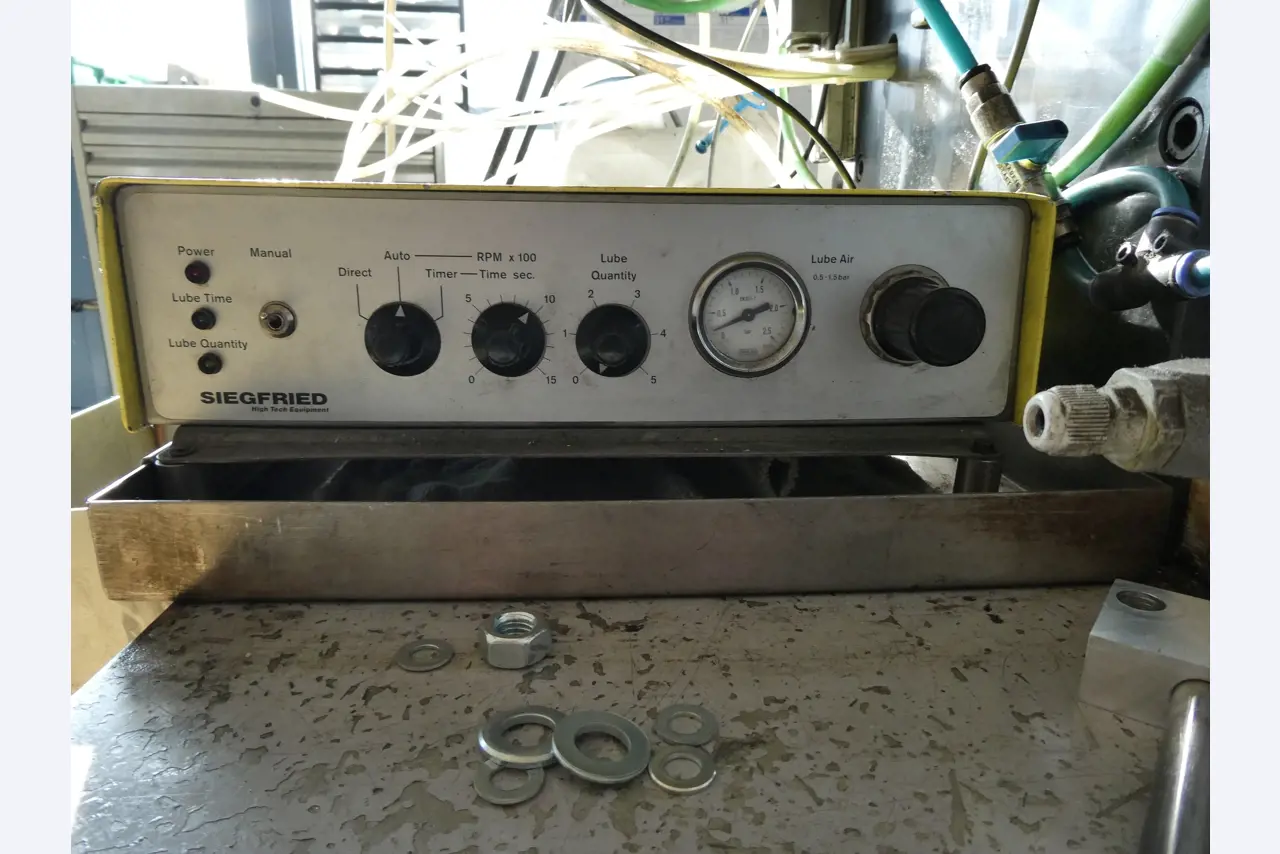 2 Online auctions of tools, punching machines and peripherals-11