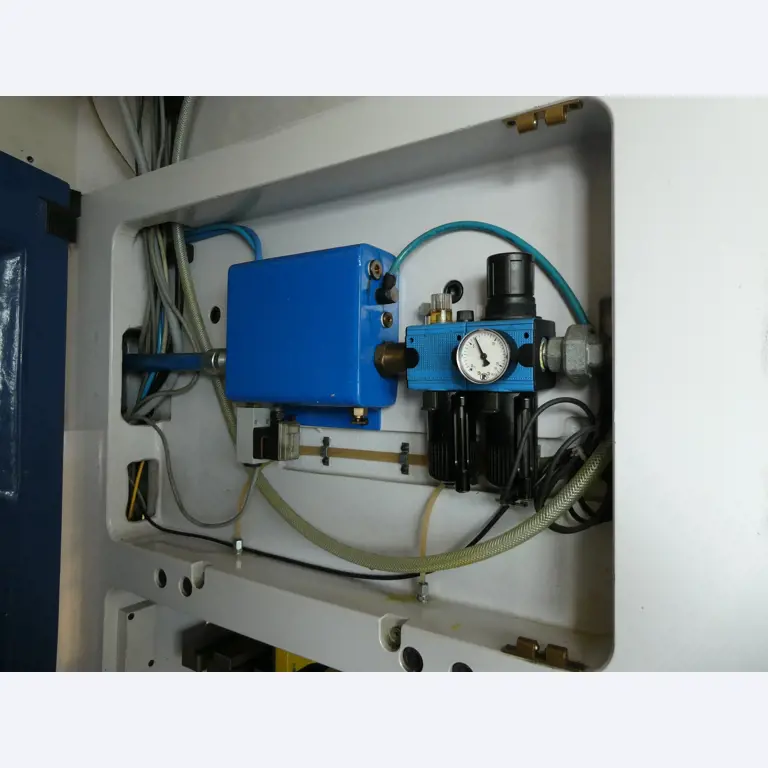 2 Online auctions of tools, punching machines and peripherals-13