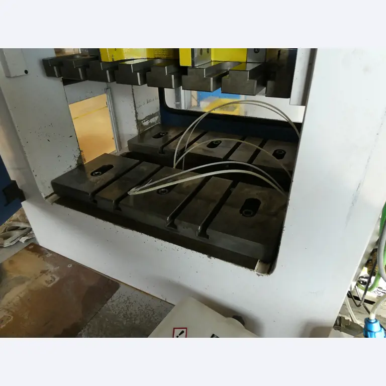 2 Online auctions of tools, punching machines and peripherals-14