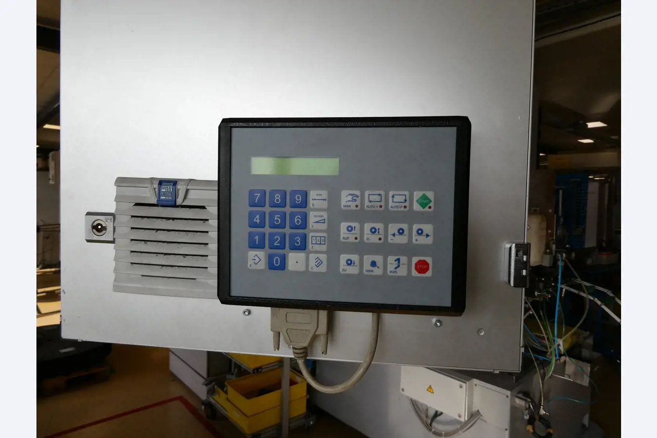 2 Online auctions of tools, punching machines and peripherals-18