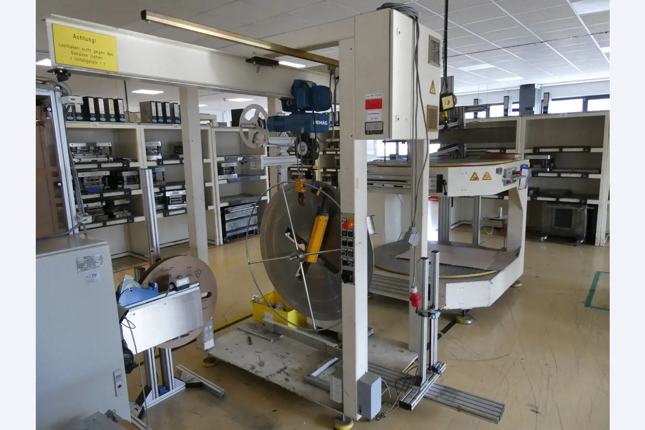 2 Online auctions of tools, punching machines and peripherals-19