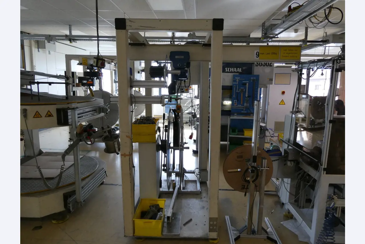 2 Online auctions of tools, punching machines and peripherals-21