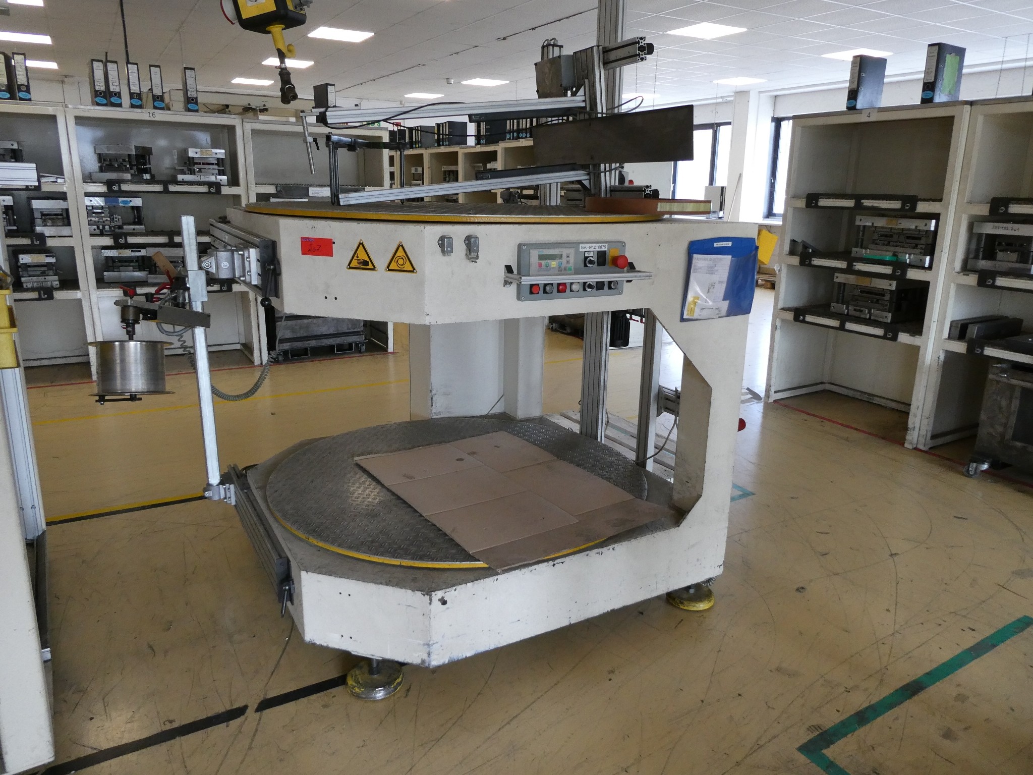 2 aukcje internetowe narzędzi, wykrawarek i urządzeń peryferyjnych-28