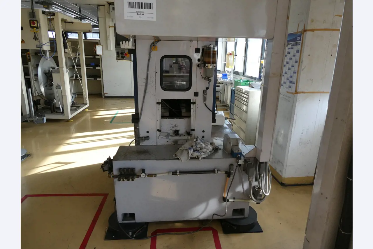 2 Online auctions of tools, punching machines and peripherals-2