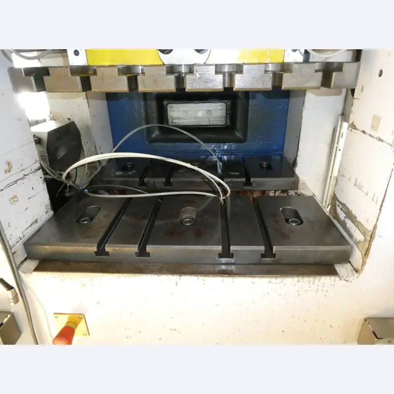 2 Online auctions of tools, punching machines and peripherals-5