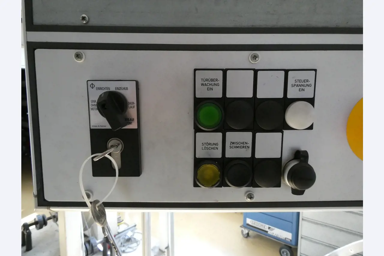 2 Online auctions of tools, punching machines and peripherals-9