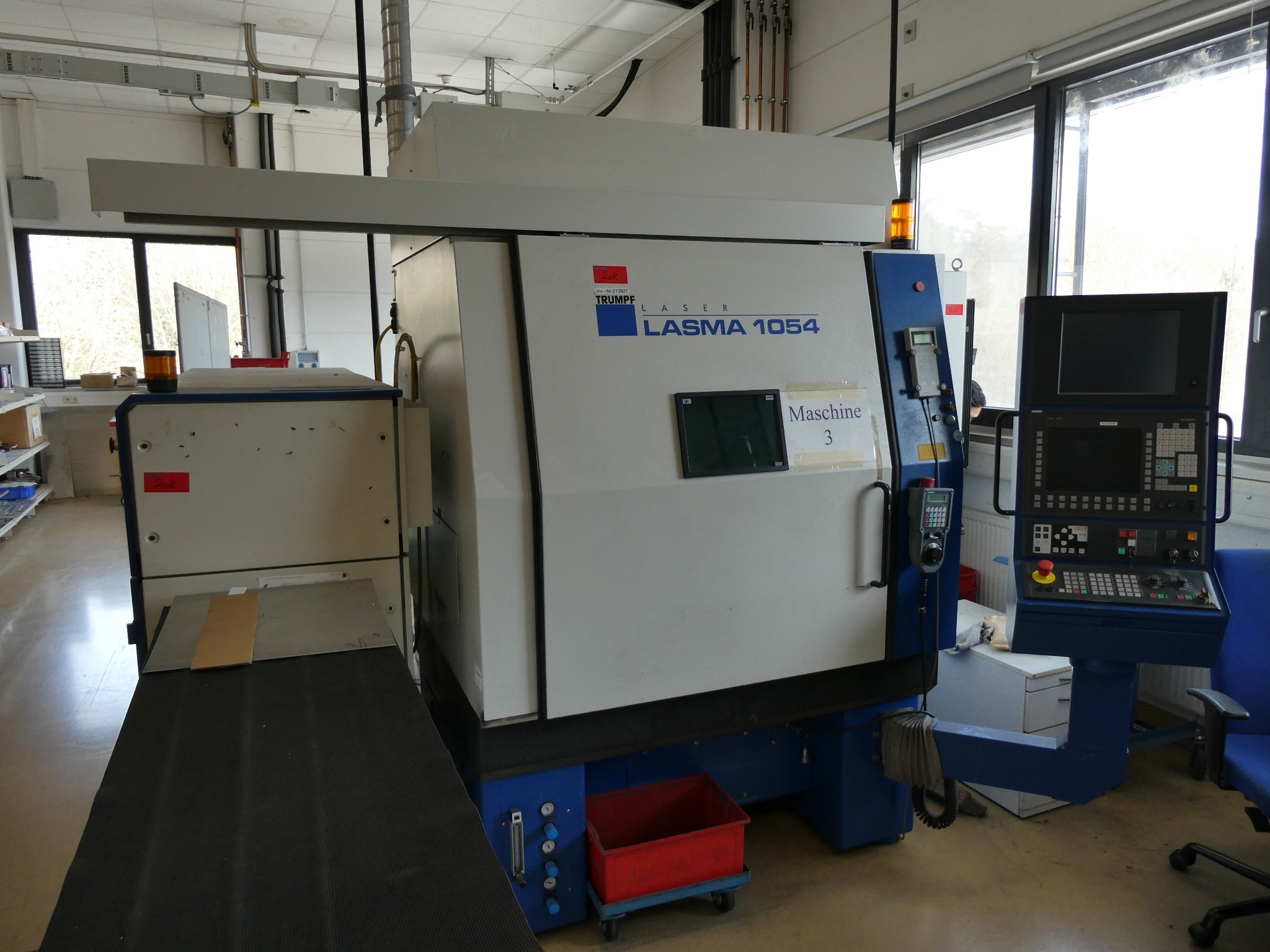 2 online aukce nářadí, děrovacích strojů a periferií-1