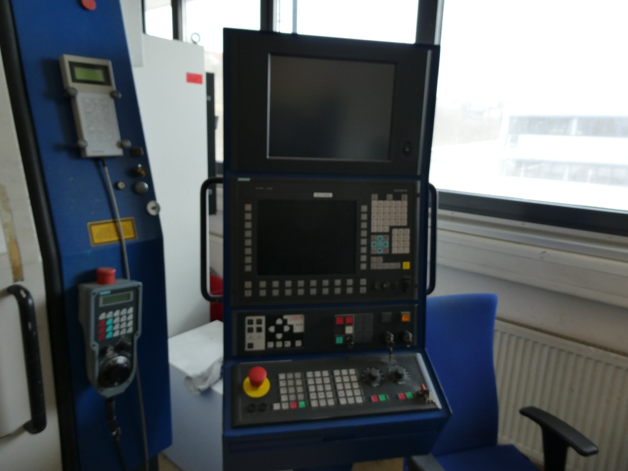 2 online aukce nářadí, děrovacích strojů a periferií-2