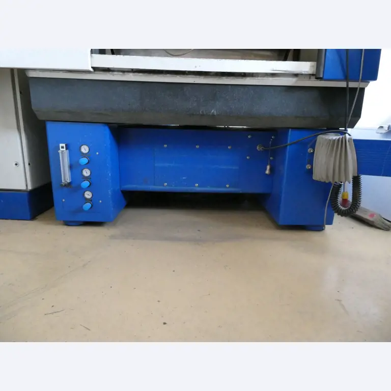 2 Online auctions of tools, punching machines and peripherals-9