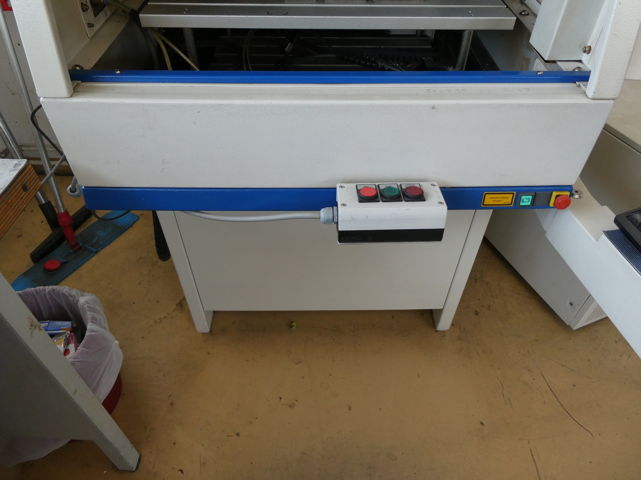 2 aukcje internetowe narzędzi, wykrawarek i urządzeń peryferyjnych-2