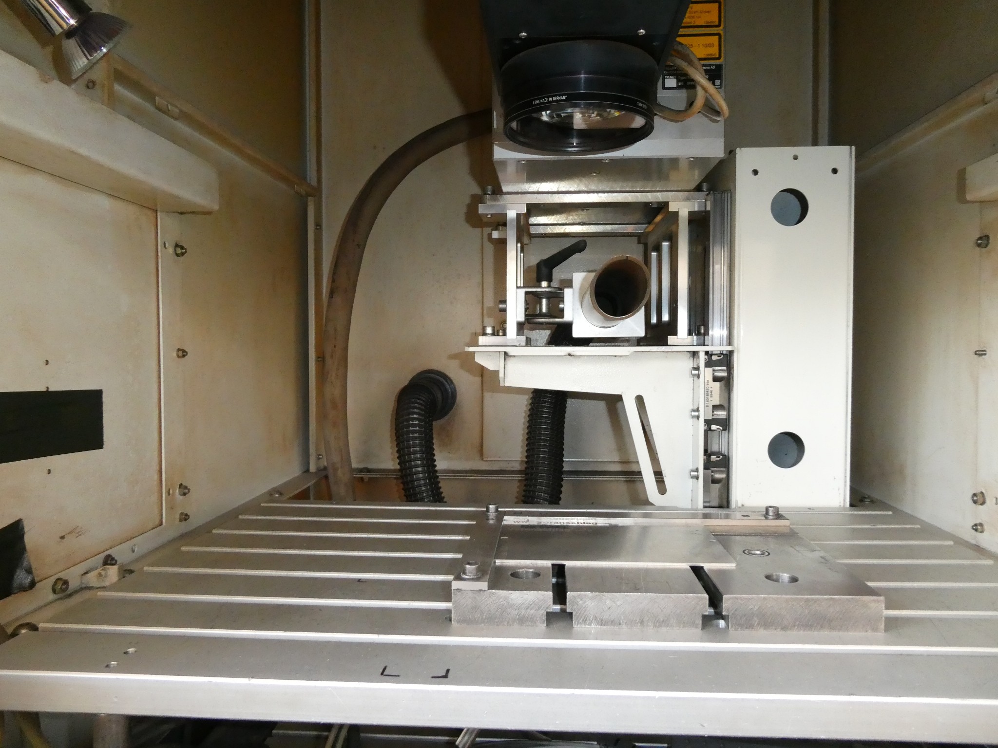 2 aukcje internetowe narzędzi, wykrawarek i urządzeń peryferyjnych-4