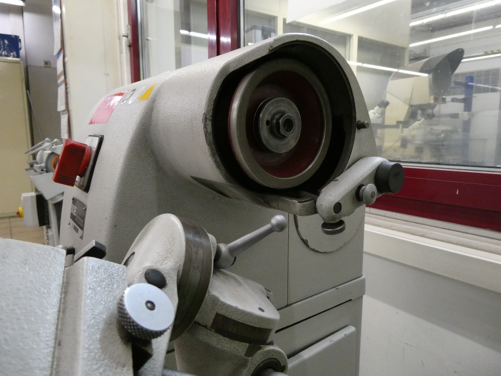 2 aukcje internetowe narzędzi, wykrawarek i urządzeń peryferyjnych-6