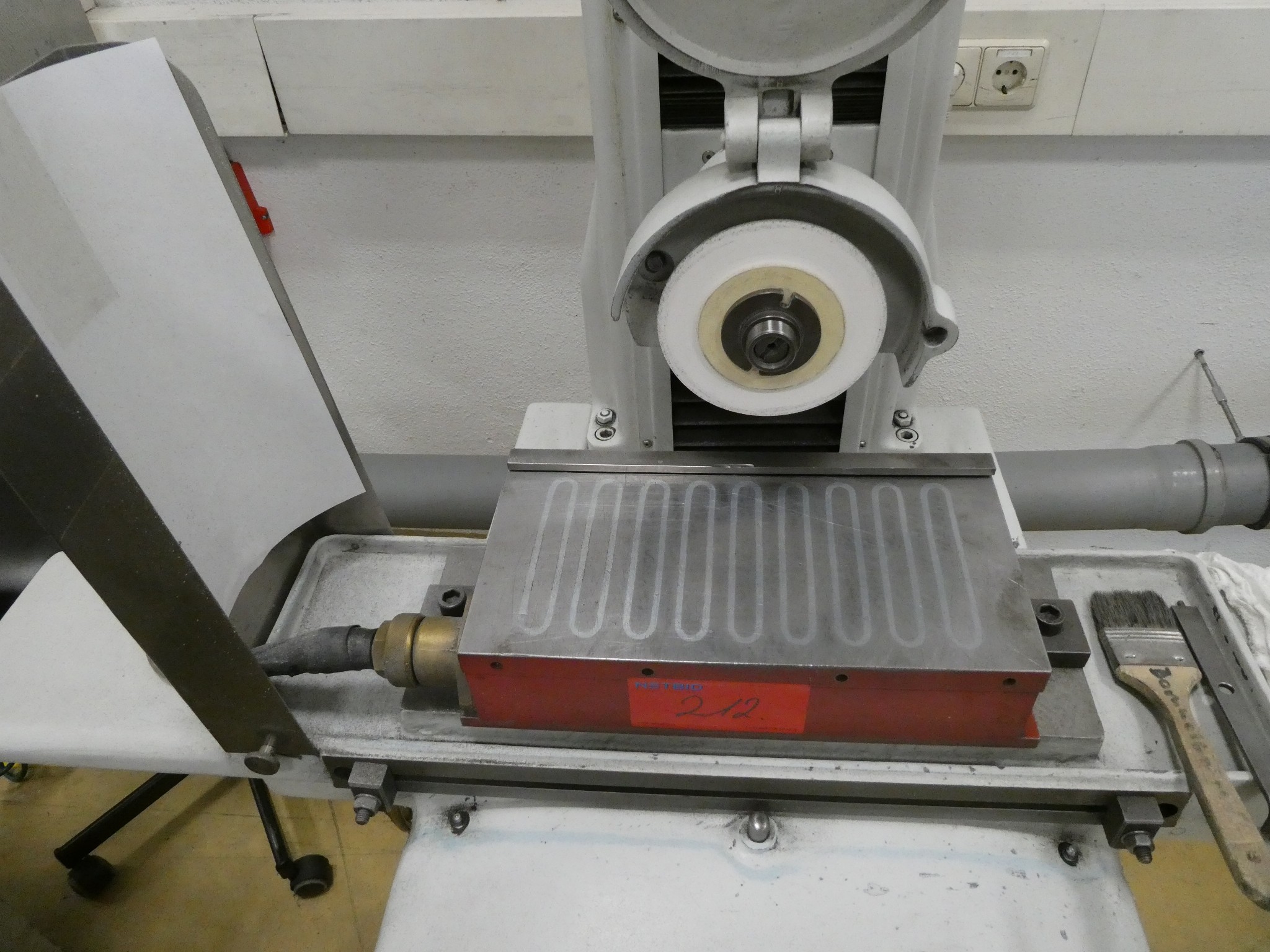 2 online aukce nářadí, děrovacích strojů a periferií-2