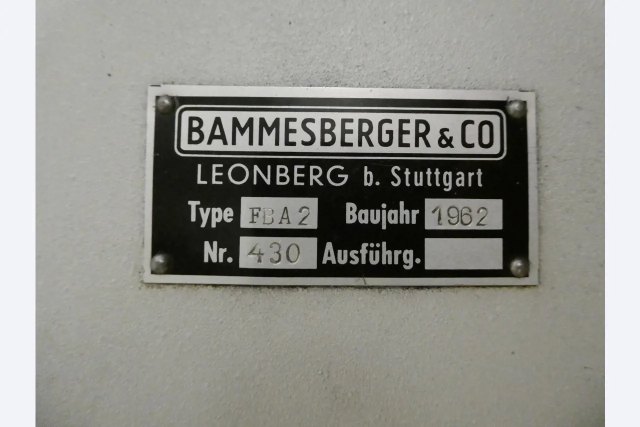 2 Online auctions of tools, punching machines and peripherals-5