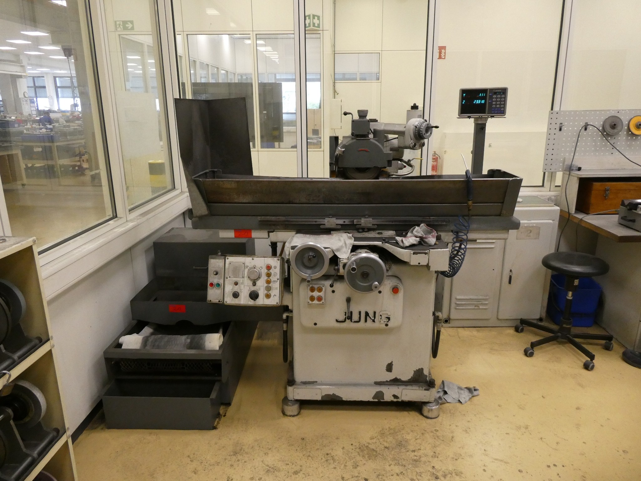 2 ventes aux enchères en ligne de machines-outils, poinçonneuses et périphériques-1