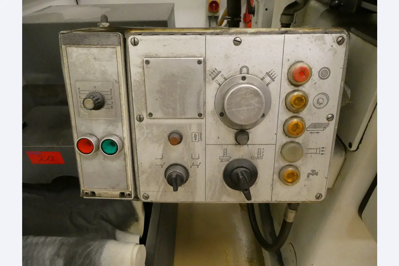 2 Online auctions of tools, punching machines and peripherals-6